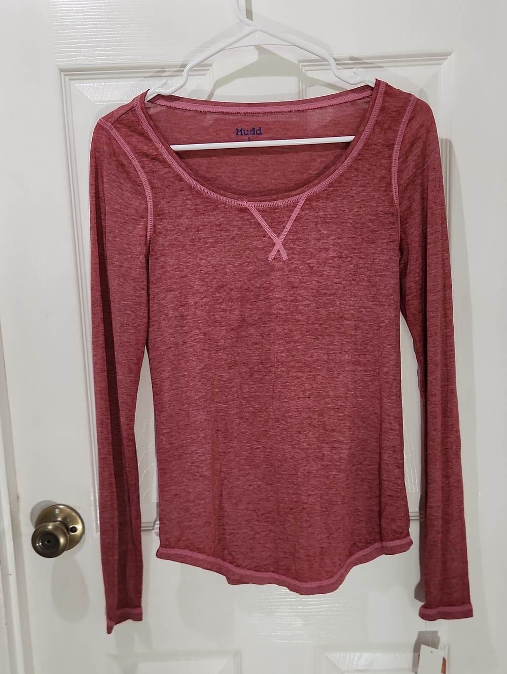 Mudd Long Sleeve Scoop Neck Top in Dusty Rose, Juniors Size S